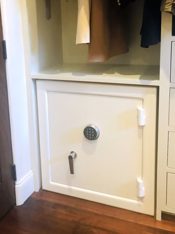 Custom Sizes Available for Walk-In Closets