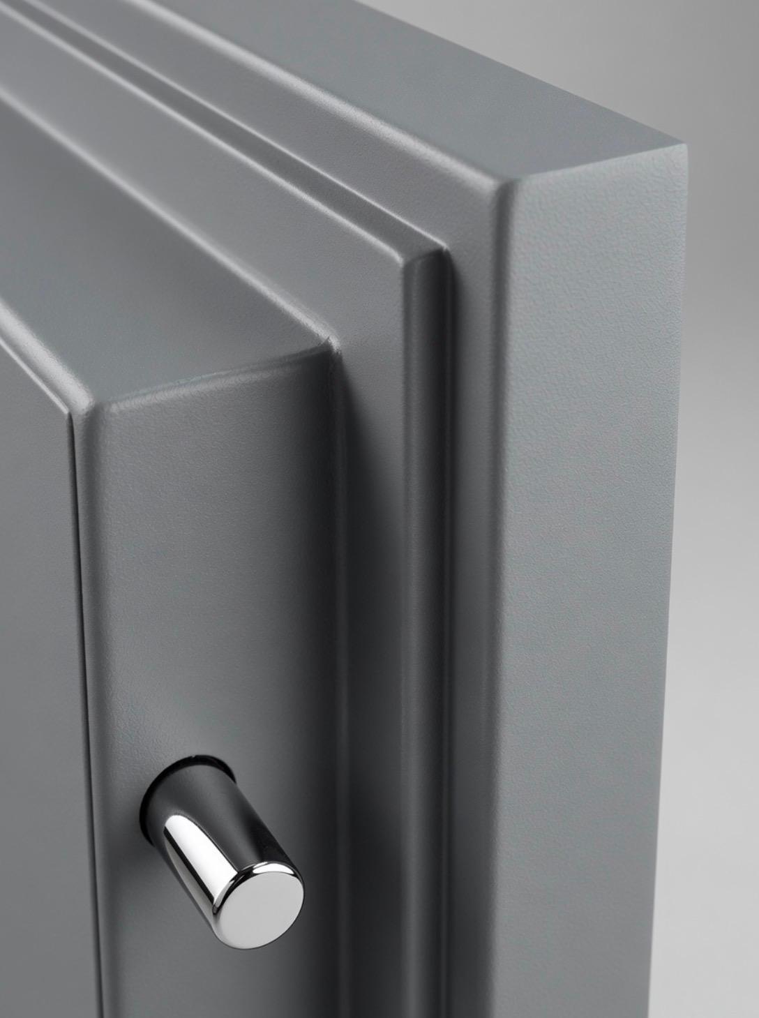 2 inch Step-System vault door edge detail